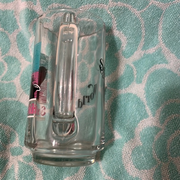 Vintage Shamu Glass Mug - Picture 4 of 4